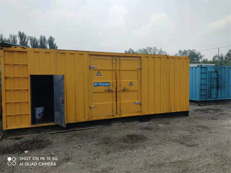 龙沙200KW柴油发电机组需要配备什么型号的电缆线？