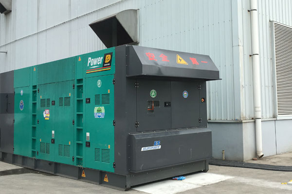 龙沙燃油滤清器的更换流程是怎样的？