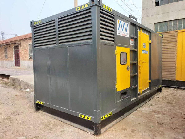 龙沙柴油发电机输出电流大小是有什么决定的？