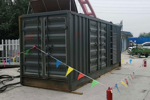 龙沙发电机租赁空气滤清器多久更换一次？