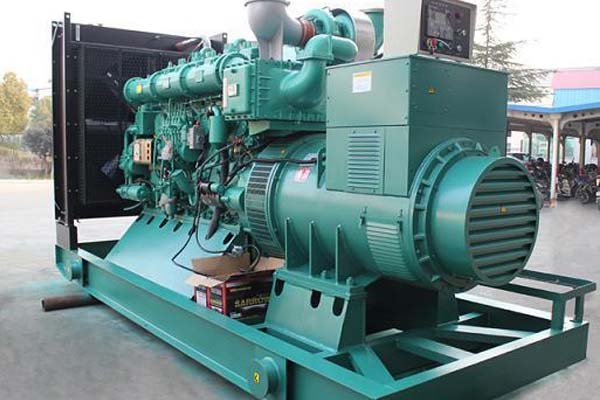 龙沙工厂发电机应急发电中如何优化燃油储备管理？