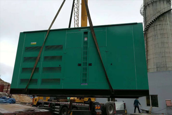 龙沙柴油发电机组的保养周期？