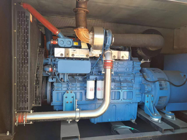 龙沙燃油消耗率与进气温度的具体关系是什么？