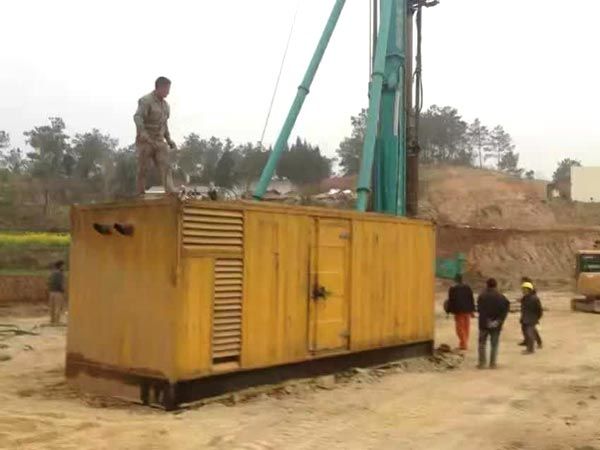 龙沙如何判断水冷式机油散热器密封件是否需要更换？